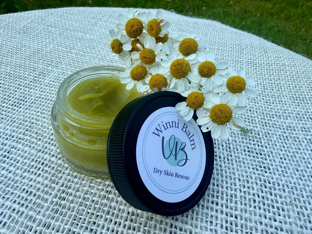 Organic Skin Moisturizer Salve - Detail view